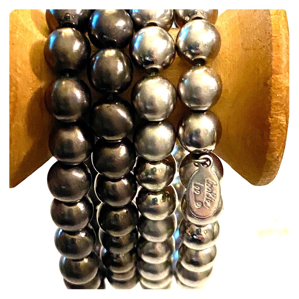 4 Cookie lee beaded bracelets